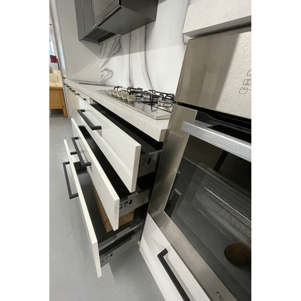 Cucina Pop Laccata Lucida